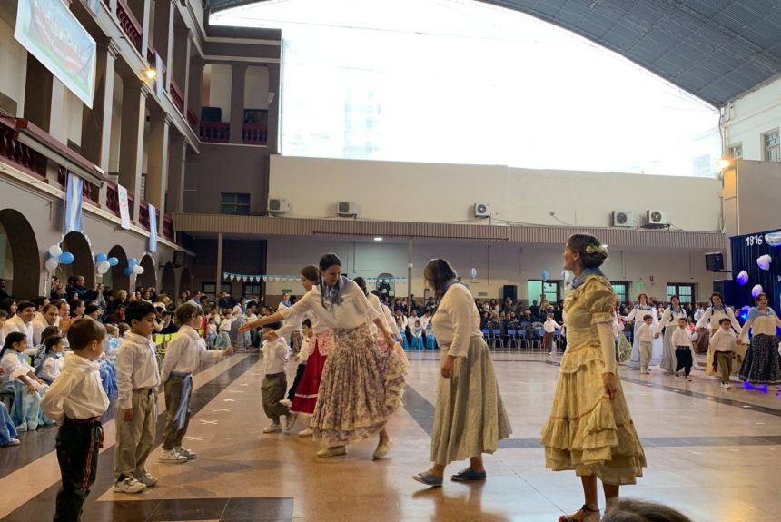 Celebración del 9 de Julio en el Colegio Santa Rosa