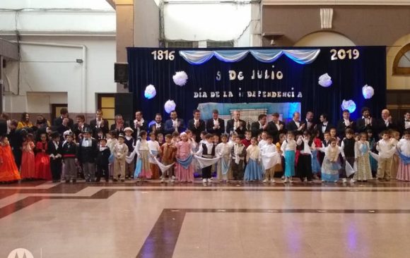 Celebración del 9 de Julio en el Colegio Santa Rosa