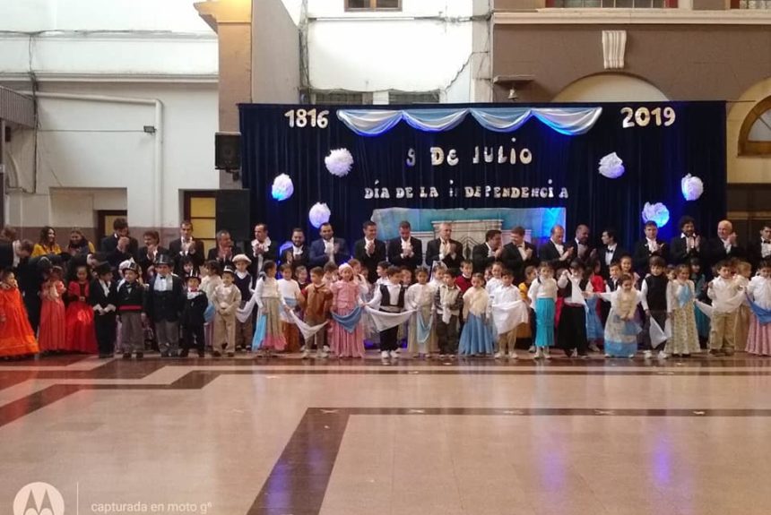 Celebración del 9 de Julio en el Colegio Santa Rosa