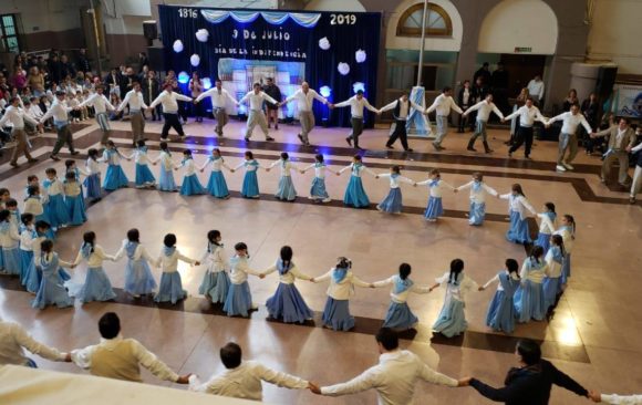 Celebración del 9 de Julio en el Colegio Santa Rosa