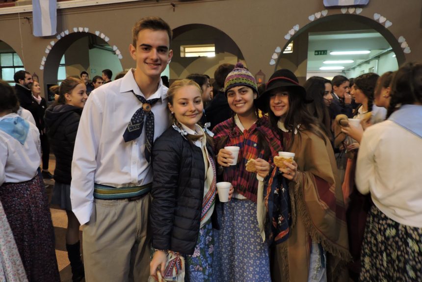 Celebración del 9 de Julio en el Colegio Santa Rosa