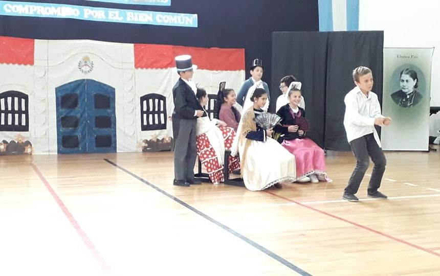 Celebración del 9 de Julio en el Colegio Santa Rosa