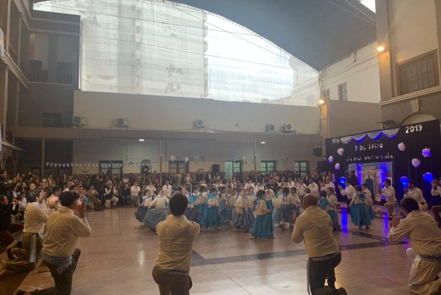 Celebración del 9 de Julio en el Colegio Santa Rosa