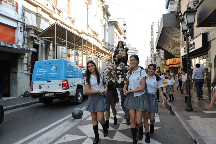 Celebraciones por el Día de Santa Rosa