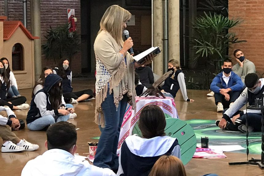 “Preparando el Vuelo” Reencuentro de los alumnos de 6to en el Campus del colegio Santa Rosa