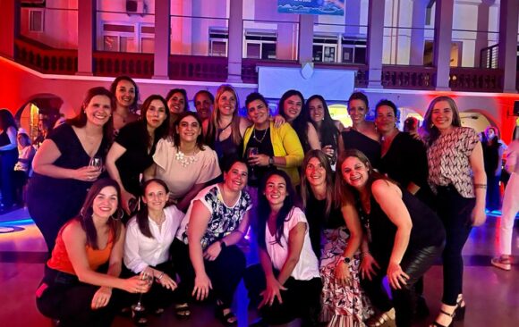 Reencuentro, Felicidad y Celebración: Fiesta de la Ex Alumna une generaciones en una noche inolvidable
